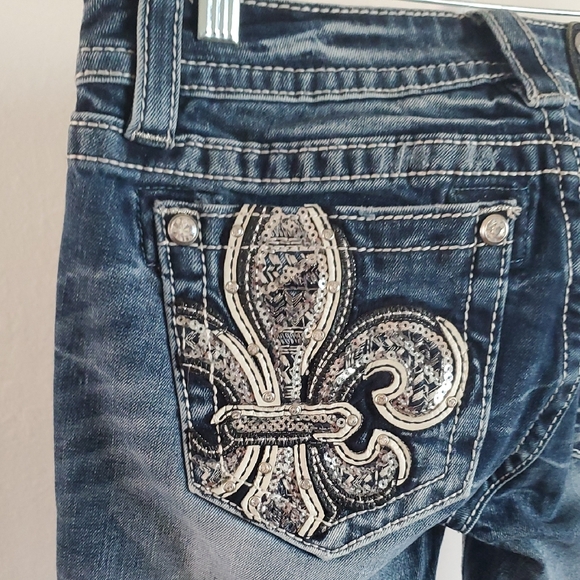Miss Me Medium Wash Boot Cut Jeans Fleur De Lis Pocket - Picture 5 of 13